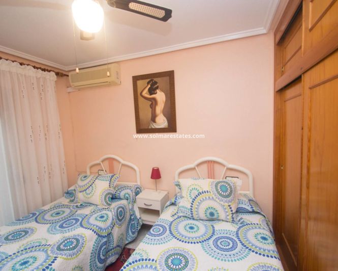 Image No.32-3 Bed House for sale