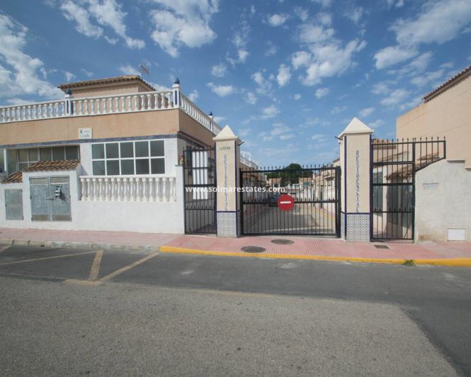 Image No.45-3 Bed House for sale