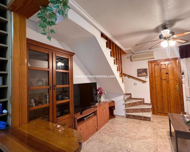 Image No.7-3 Bed House for sale