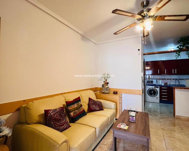 Image No.8-3 Bed House for sale