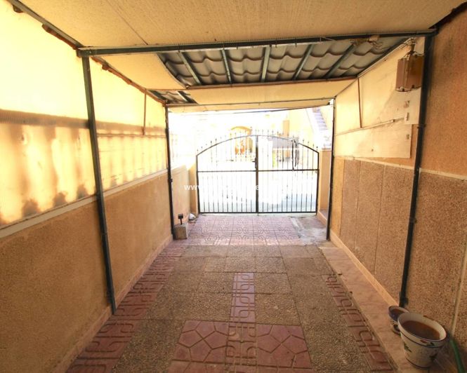 Image No.18-2 Bed Bungalow for sale