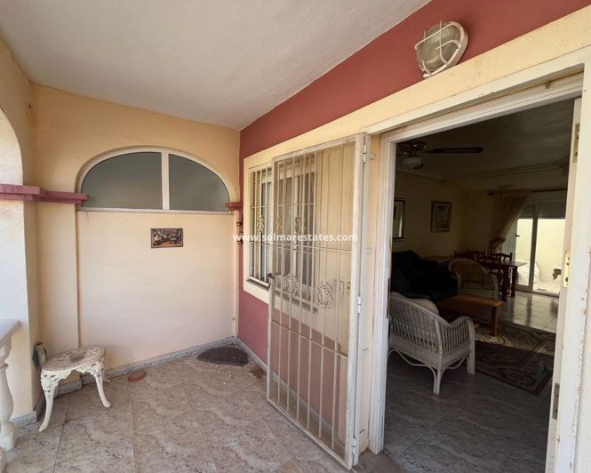 Image No.12-2 Bed House for sale