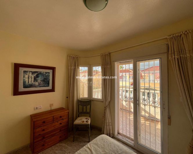 Image No.17-2 Bed House for sale