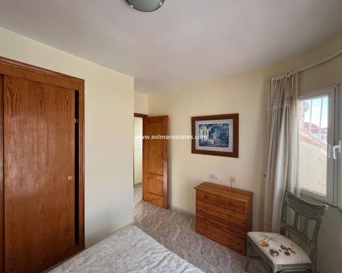 Image No.18-2 Bed House for sale