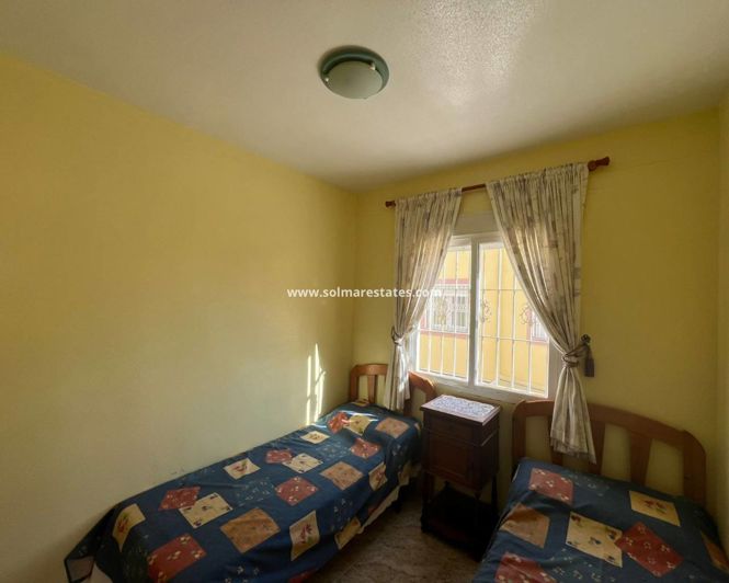 Image No.20-2 Bed House for sale