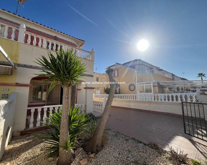 Image No.31-2 Bed House for sale