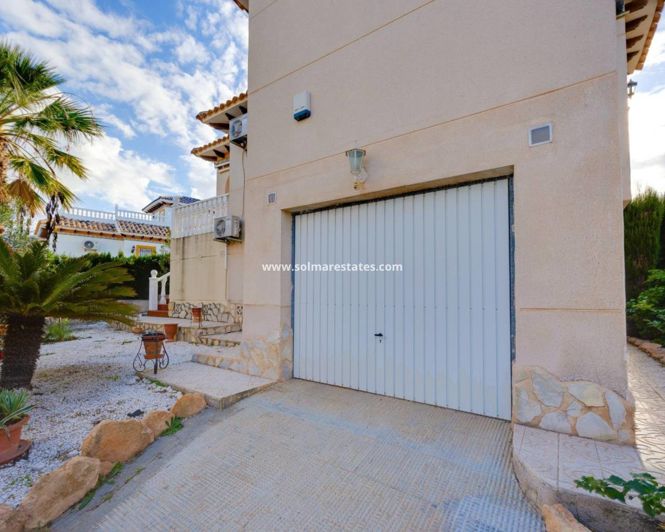 Image No.29-Villa de 4 chambres à vendre à Playa Flamenca