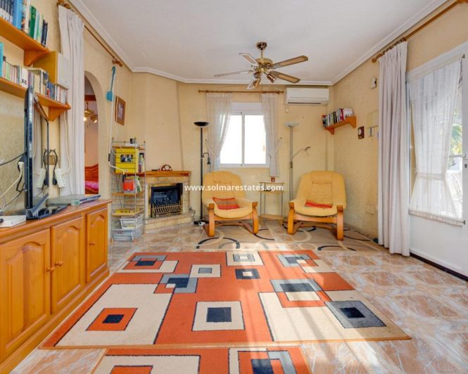 Image No.7-Villa de 4 chambres à vendre à Playa Flamenca