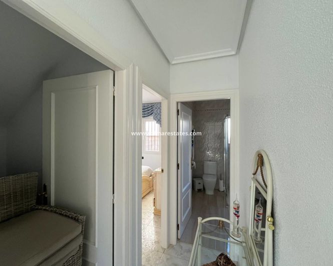 Image No.22-3 Bed Villa for sale