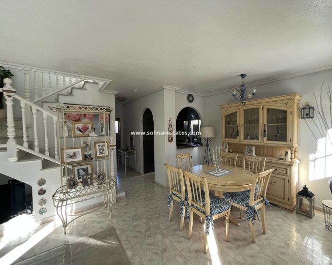 Image No.3-3 Bed Villa for sale