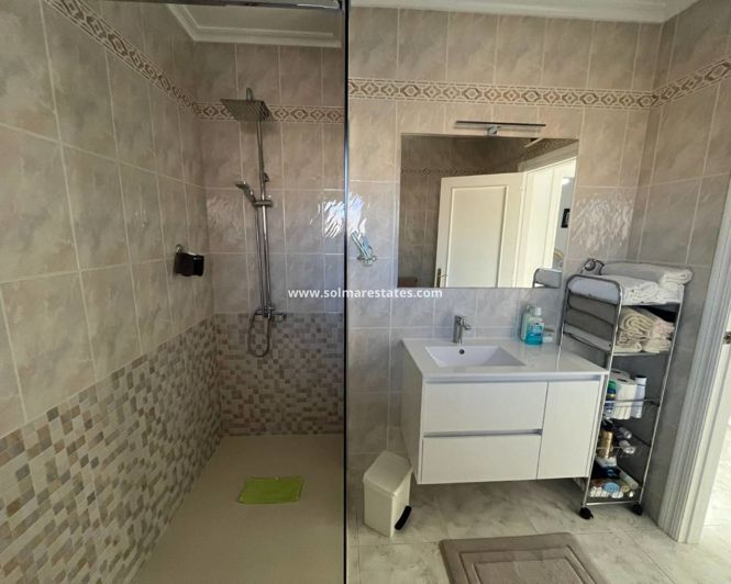 Image No.39-3 Bed Villa for sale