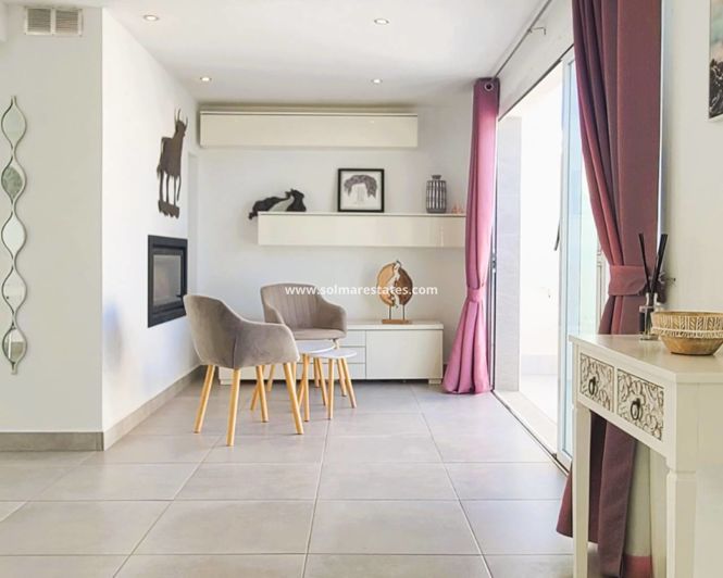 Image No.12-Villa de 4 chambres à vendre à Los Balcones