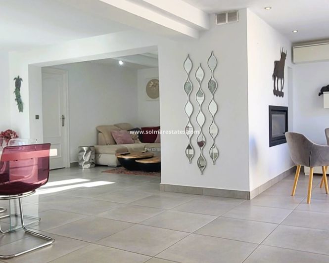 Image No.19-Villa de 4 chambres à vendre à Los Balcones