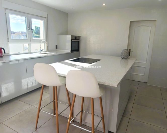 Image No.31-Villa de 4 chambres à vendre à Los Balcones