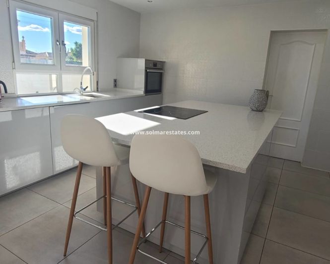 Image No.33-Villa de 4 chambres à vendre à Los Balcones