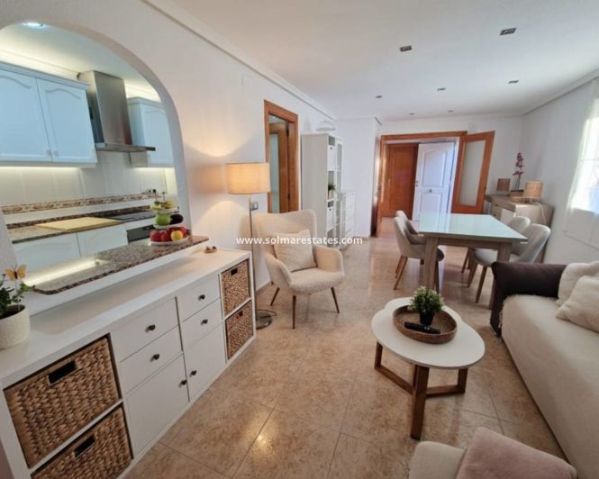 Image No.2-3 Bed House for sale