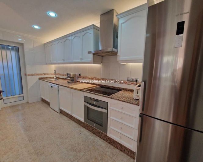 Image No.3-3 Bed House for sale