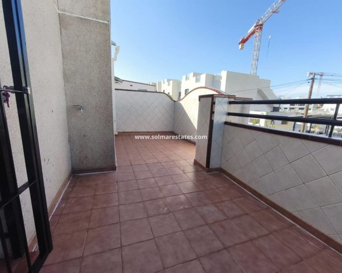 Image No.11-3 Bed Townhouse for sale