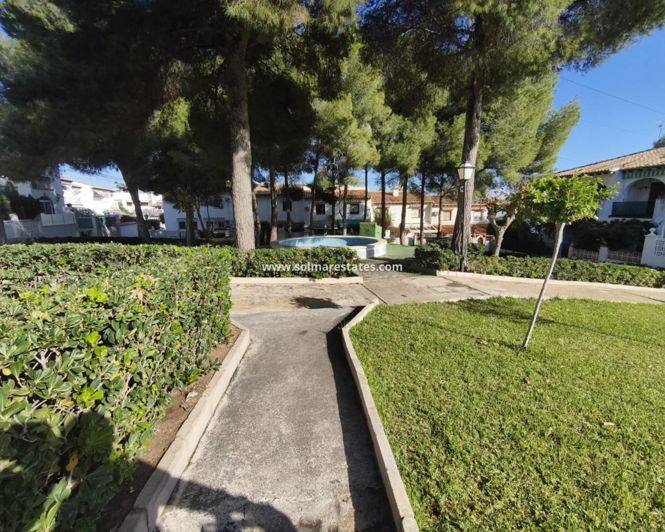 Image No.19-3 Bed Townhouse for sale