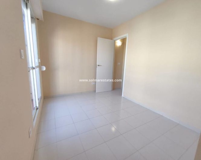 Image No.8-3 Bed Townhouse for sale