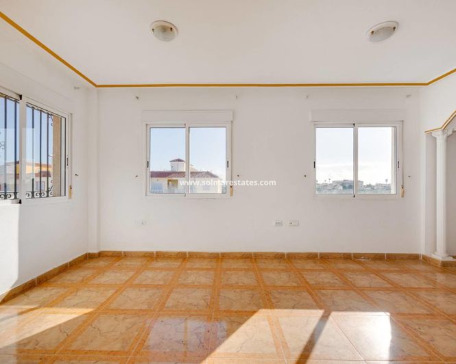 Image No.15-2 Bed Apartment for sale