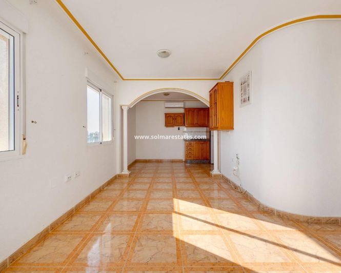 Image No.17-2 Bed Apartment for sale