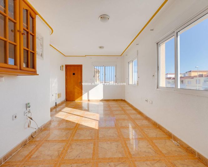 Image No.18-2 Bed Apartment for sale