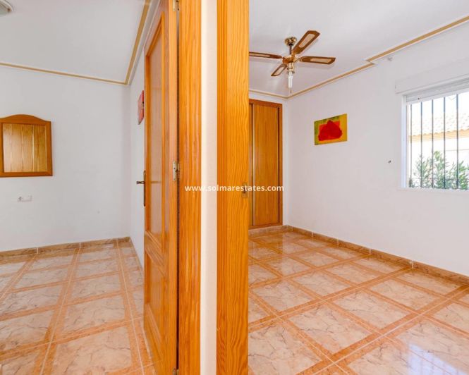 Image No.30-2 Bed Apartment for sale