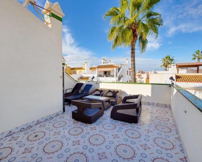 Image No.42-3 Bed Quad for sale