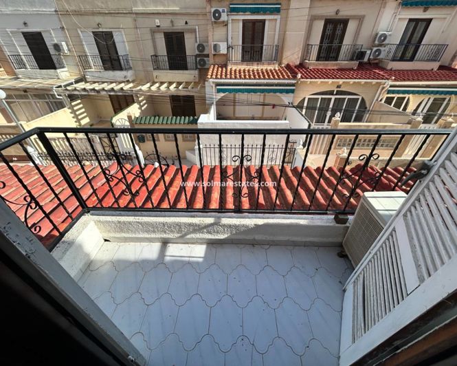 Image No.21-2 Bed Townhouse for sale