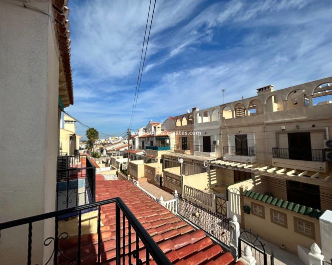 Image No.22-2 Bed Townhouse for sale