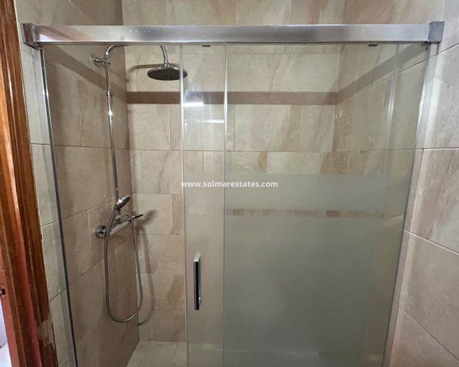 Image No.26-2 Bed Townhouse for sale