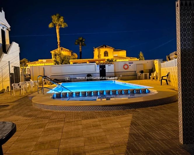 Image No.38-2 Bed Townhouse for sale