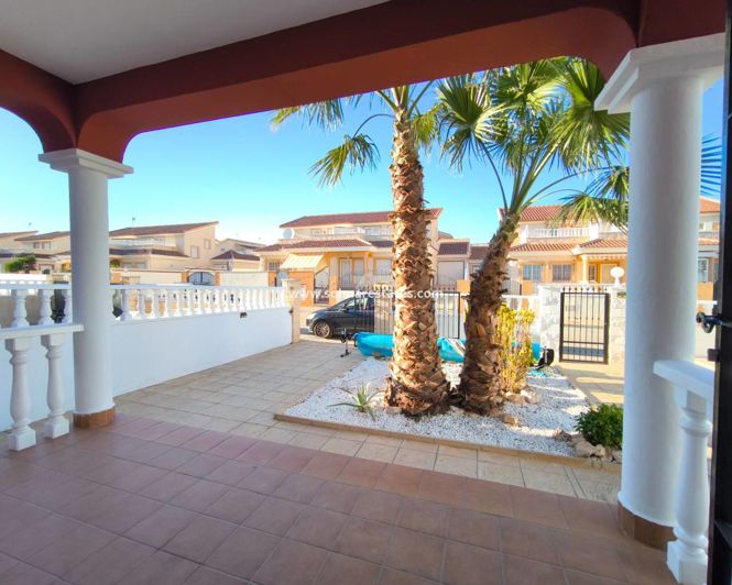 Image No.25-3 Bed Villa for sale