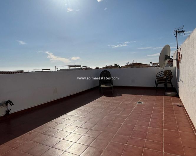 Image No.18-2 Bed Apartment for sale