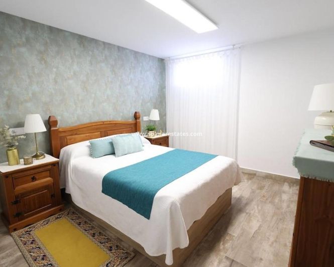 Image No.38-4 Bed Villa for sale