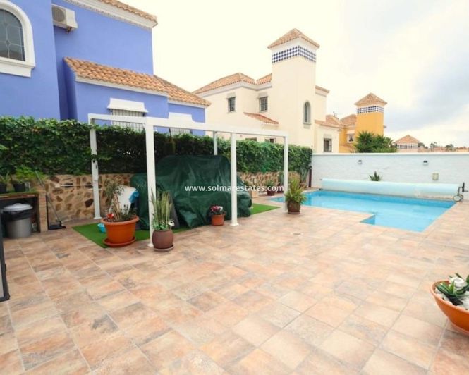 Image No.4-4 Bed Villa for sale