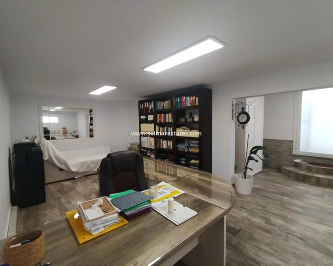 Image No.42-4 Bed Villa for sale