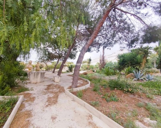Image No.49-4 Bed Villa for sale