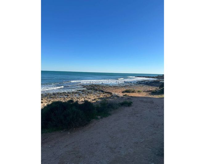 Image No.31-2 Bed Apartment for sale