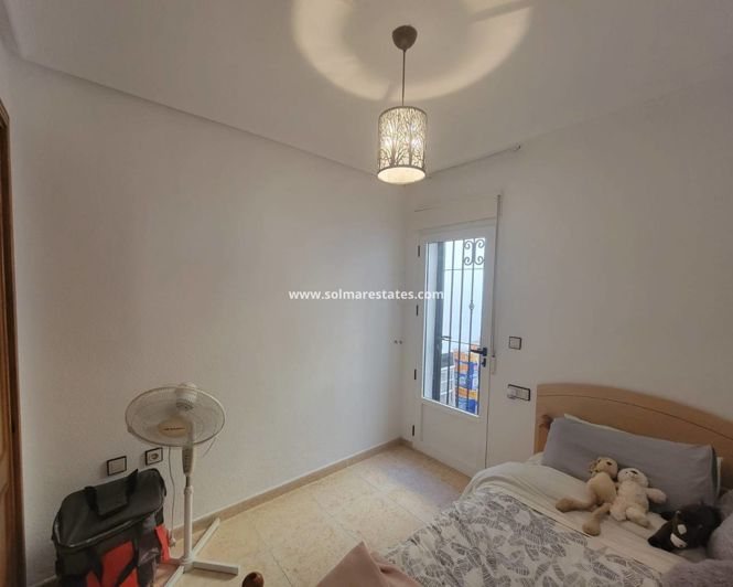 Image No.25-3 Bed Bungalow for sale