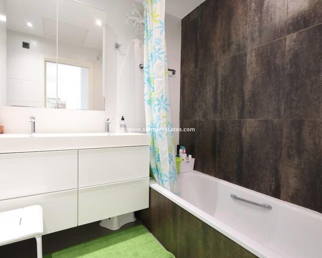 Image No.13-2 Bed Apartment for sale