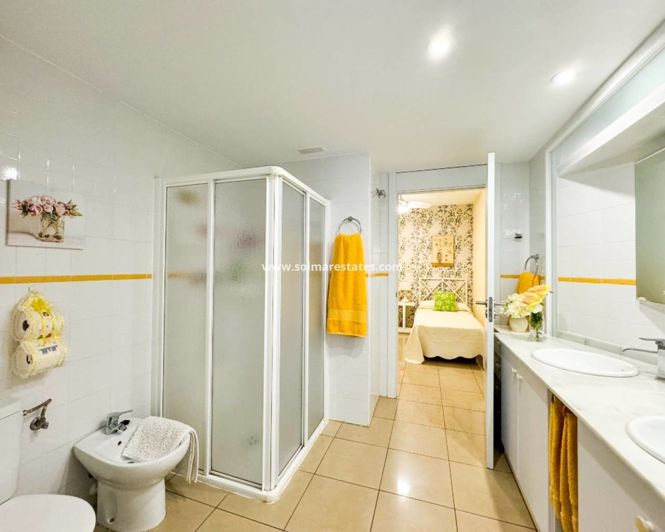 Image No.14-2 Bed Apartment for sale