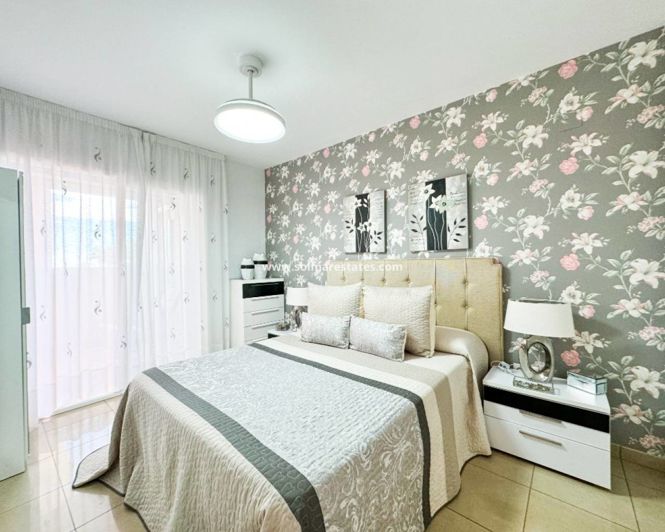 Image No.4-2 Bed Apartment for sale