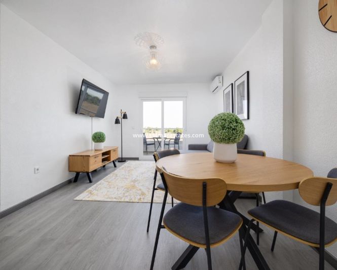 Image No.25-2 Bed Apartment for sale