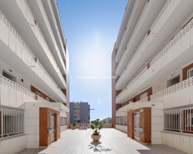 Image No.39-2 Bed Apartment for sale