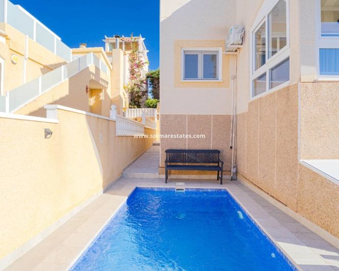 Image No.48-2 Bed Villa for sale