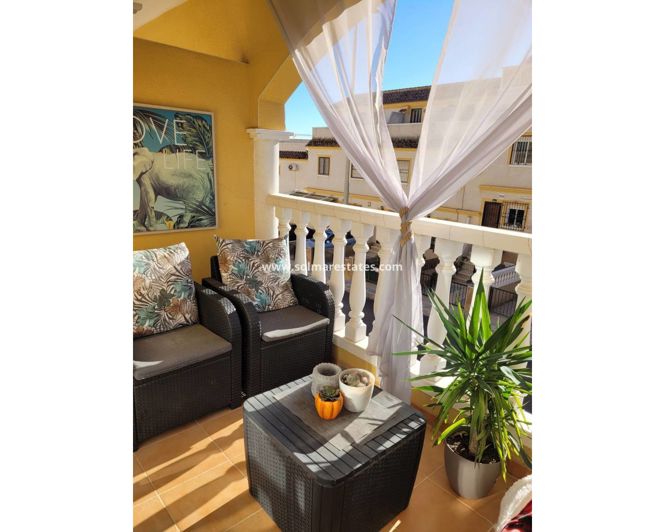 Image No.5-2 Bed Townhouse for sale