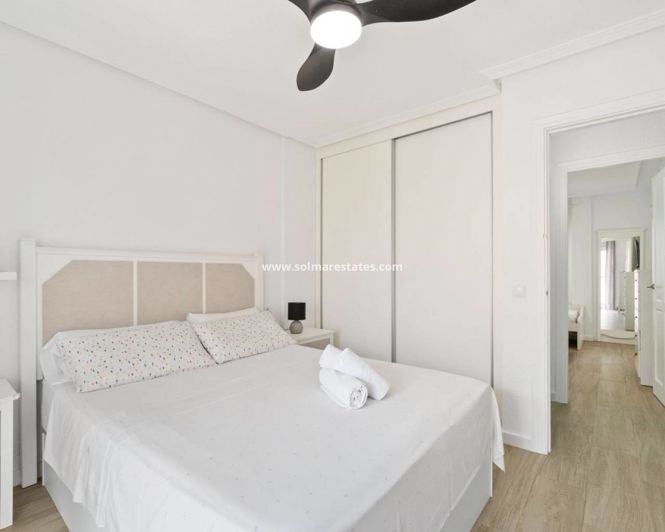 Image No.19-3 Bed Townhouse for sale