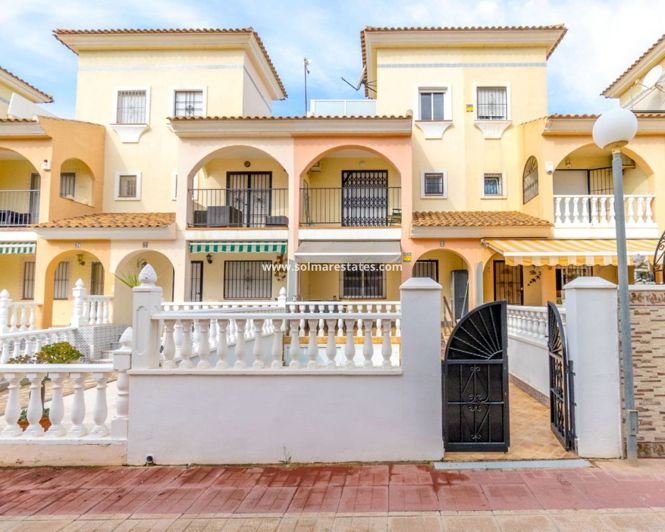 Image No.3-3 Bed Townhouse for sale